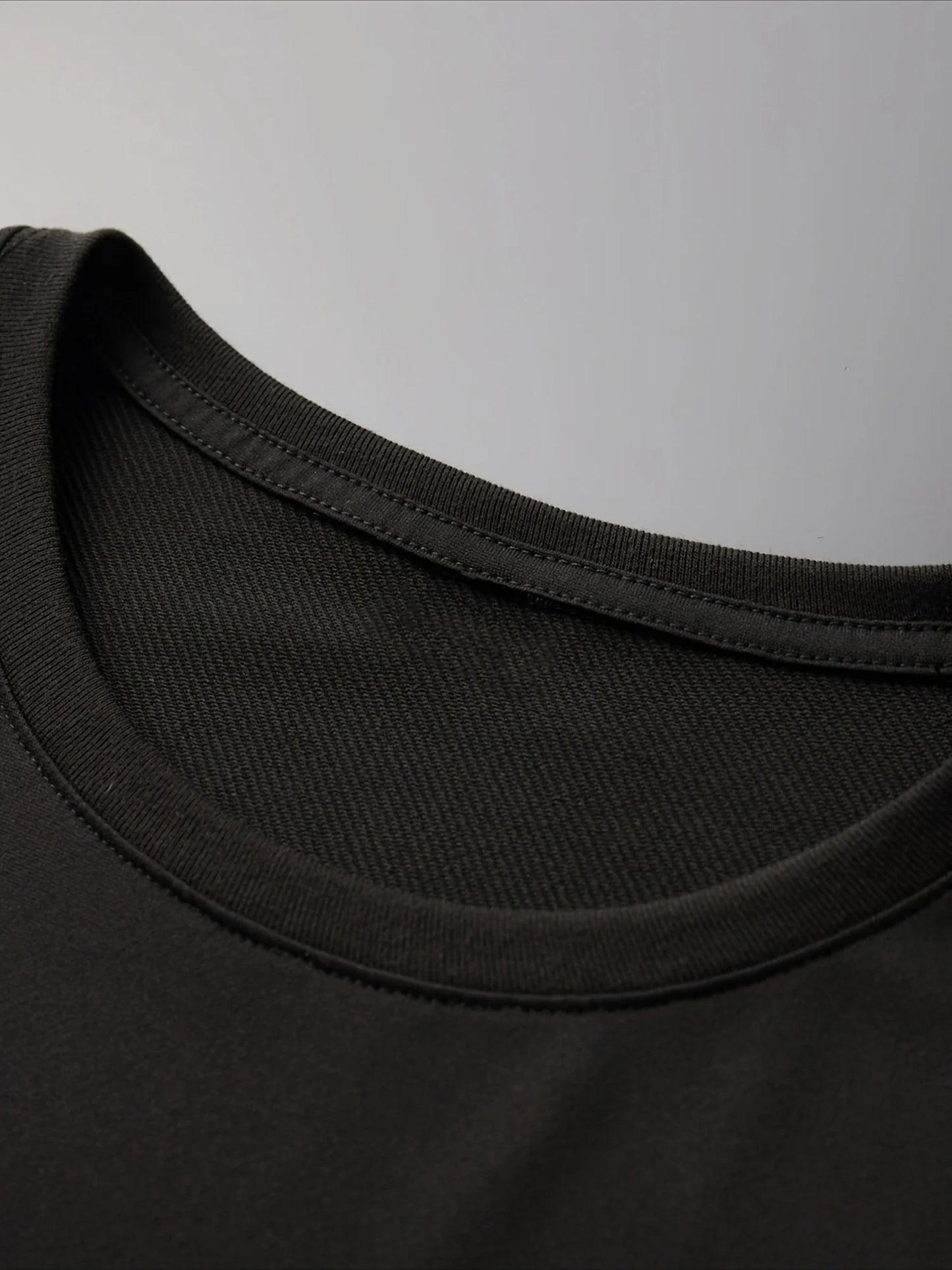 [Cotton Graphic Tee] 100% Cotton Men's Knight & Slogan Graphic Tee | Breathable Crew Neck T-Shirt with Medieval Soldier Design