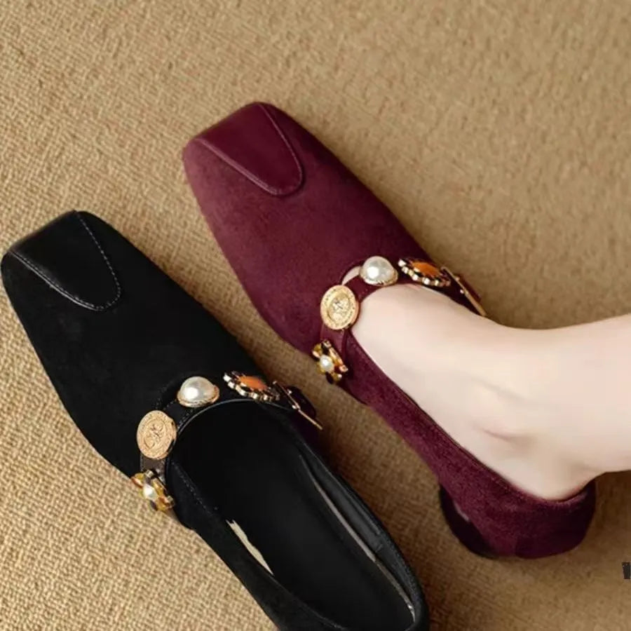 2025 Spring and Autumn New Low Heel Shallow Mouth Round Toe Soft Face Retro Wear-resistant Outside Women's Shoes