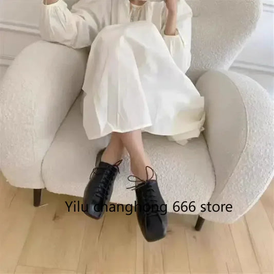 2025 Spring Square Toe Cross Straps Flat Shoes Shallow Lace-Up Office Outdoor Shoes Solid Color Fashion Ladies Casual Shoes