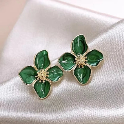 Sweet Flower Stud Earrings For Women Vintage Metal Ear Stud Girls Fashion Multi-colored Fresh Earring Party Wedding Jewelry
