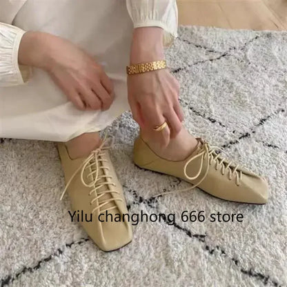 2025 Spring Square Toe Cross Straps Flat Shoes Shallow Lace-Up Office Outdoor Shoes Solid Color Fashion Ladies Casual Shoes
